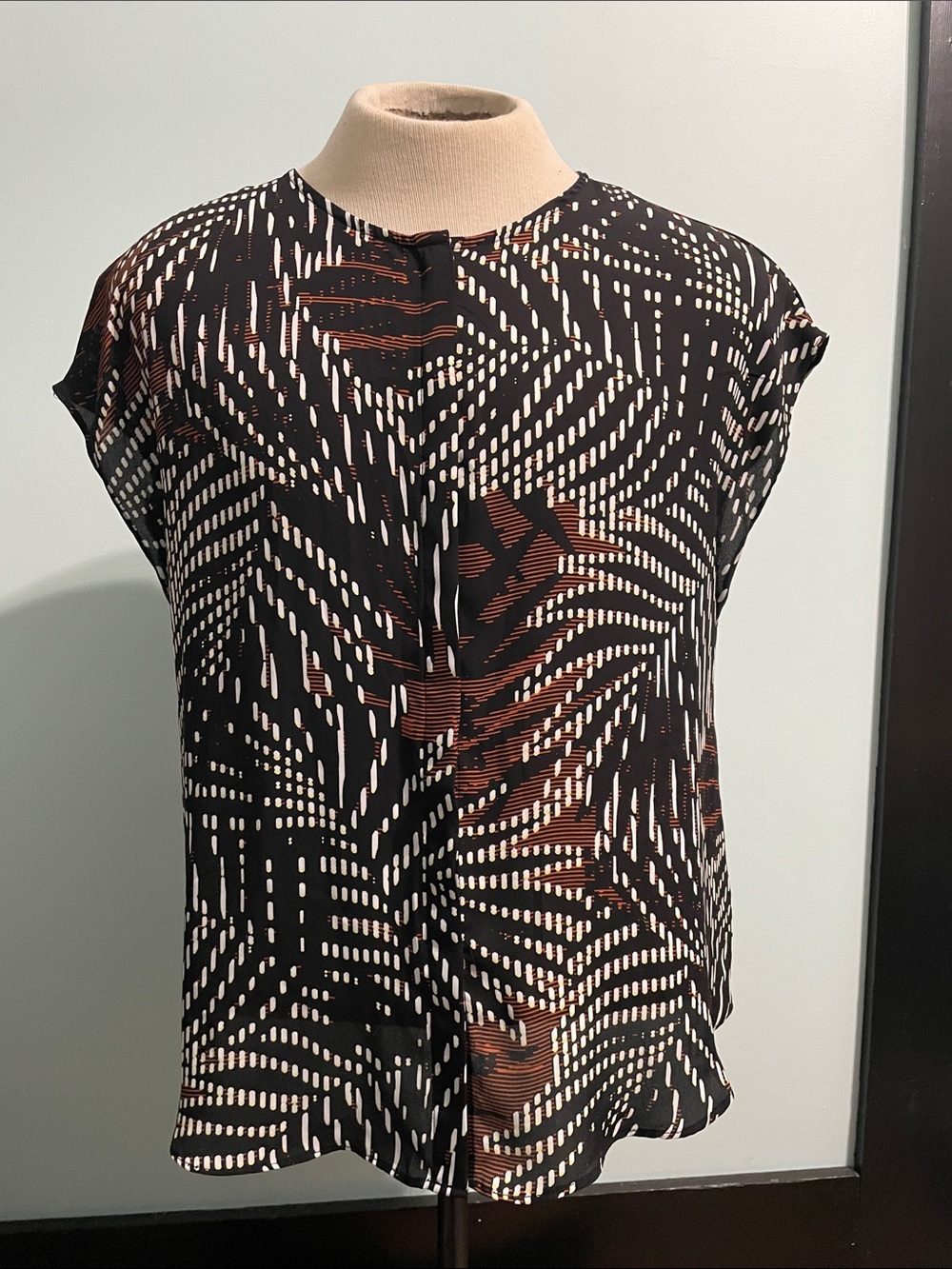 Apt. 9 L Blouse Button Up Black and White